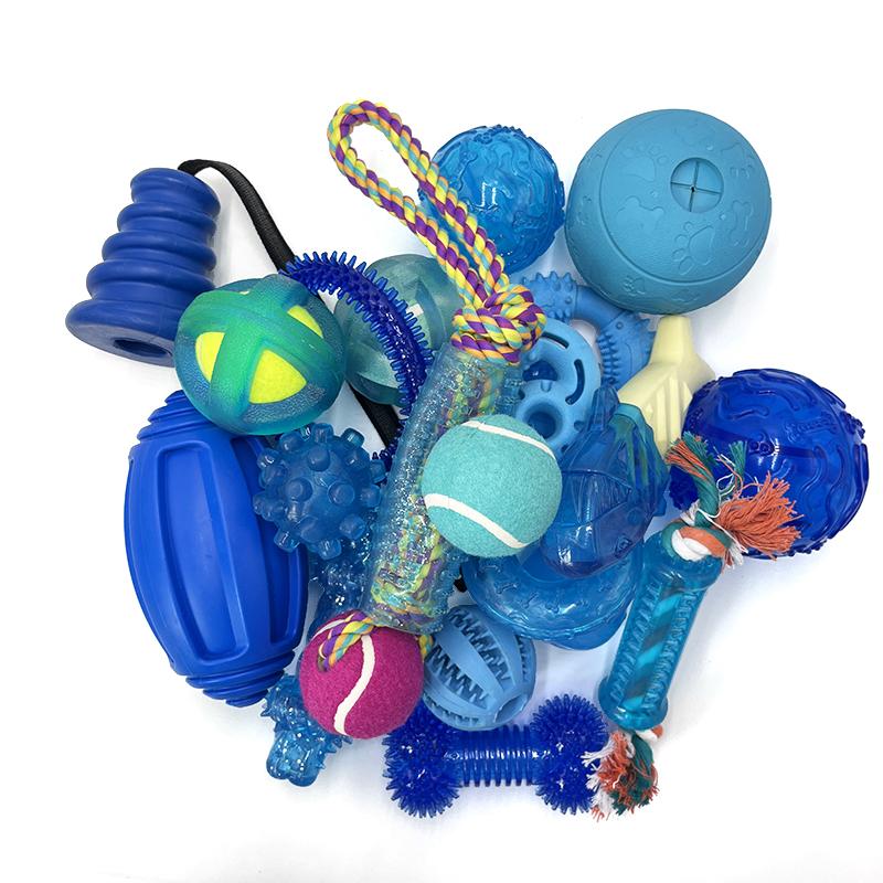 2024 Newly Designed Squeaky Dog Toy Various Shapes to Chewing Rubber Dog Toy синий