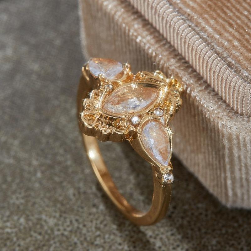 Huajie Women's Rhombus Cubic Zirconia Brilliant Rings Retro Gold Color Elegant Classic Banquet New  Fashion Tide