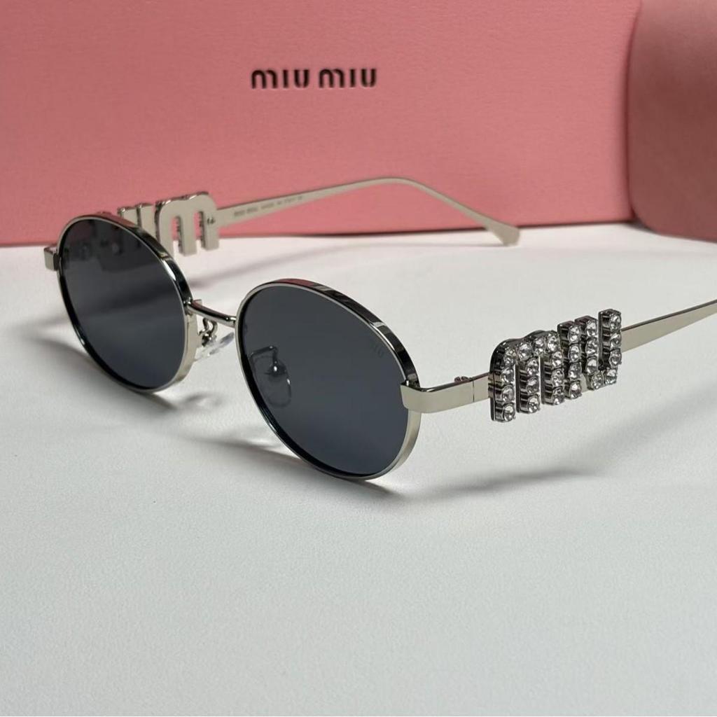 2025 Stylish Oval Frame Sunglasses with Inlaid Diamonds - European & American Fashion Small Frame