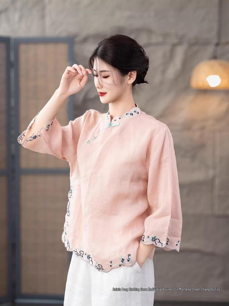 2026 Frühjahr/Sommer Elegantes chinesisch inspiriertes Damenhemd mit Stickerei, diagonalem Revers, Froschknopf und Stehkragen - Dreiviertelarm, Ramie.
