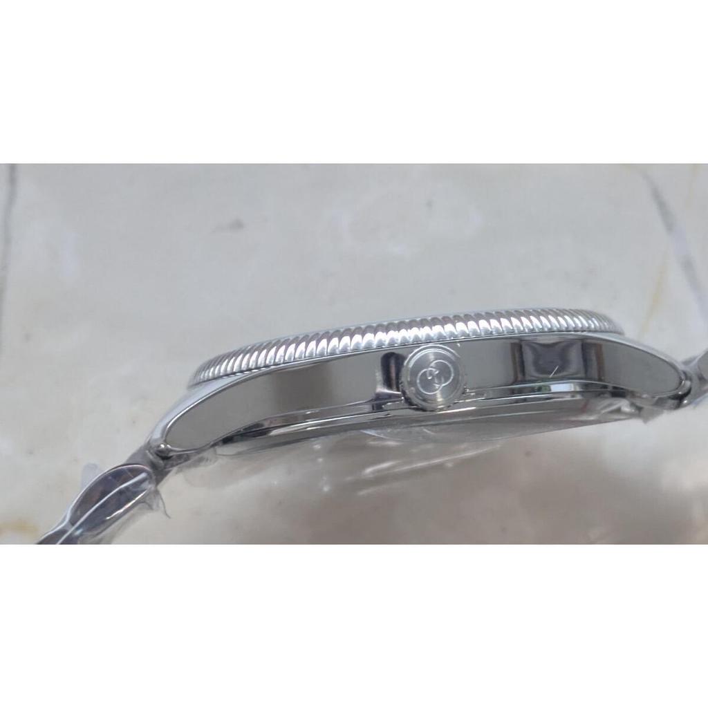 Used New and unused GUCCI GTimeless 30mm watch pink shell diamond YA1265062 women's Gucci mother of pearl