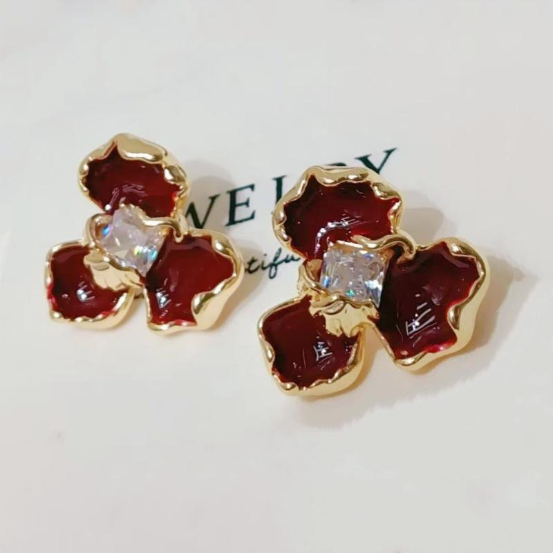 Retro Flower Earrings Temperament Three-Dimensional Copper With Diamonds, Enamel Color Dripping Oil, Premium Stud Earrings, Earrings For Women