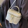 2025 neue lässige einfache einfarbige vielseitige tragbare Box-Tasche Damen Pendelmode Temperament Umhängetasche