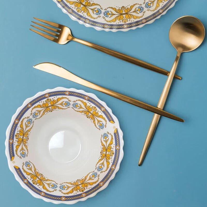 Corning Madame de Pompadour 40-Piece Dinnerware Set