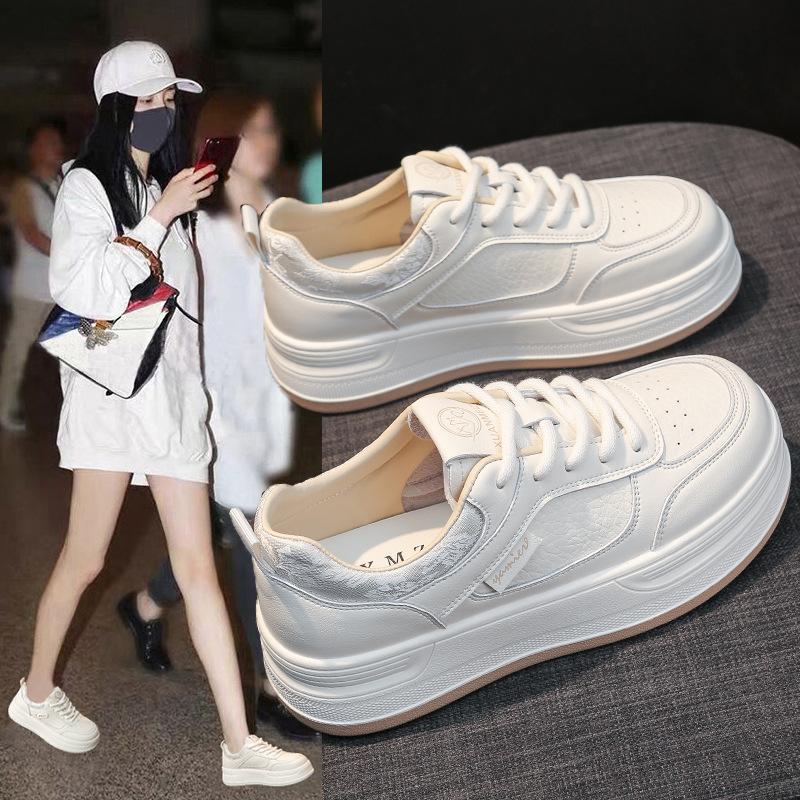 Modische vielseitige kleine weiße Schuhe Damenschuhe Plateau-Erhöhungsschuhe 2025 Herbst Neu Vielseitige lässige Sportschuhe