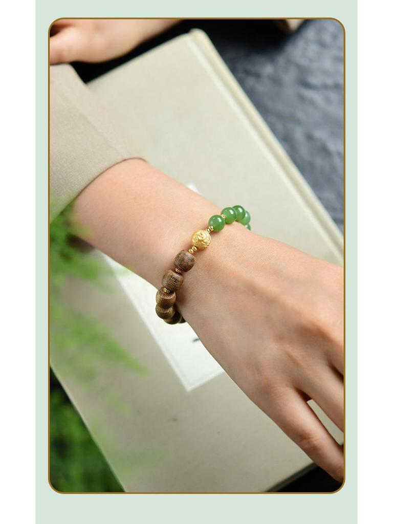 Hetian Grüner Jade & Sandelholz Perlenarmband mit 925 Silber Gott des Reichtums Anhänger