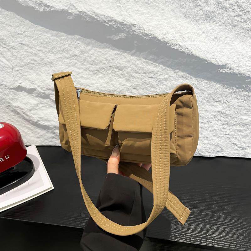 Fashion Niche Motorcycle Bag Summer New Versatile Shoulder Crossbody Bag for Women Lightweight Outdoor Casual Shoulder Bag