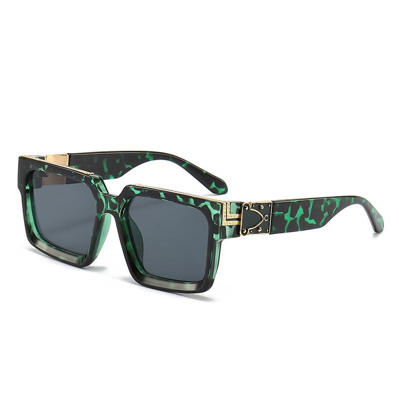 Edgy Black Frame Green Tortoiseshell Lens Sunglasses For Stylish And Cool Look