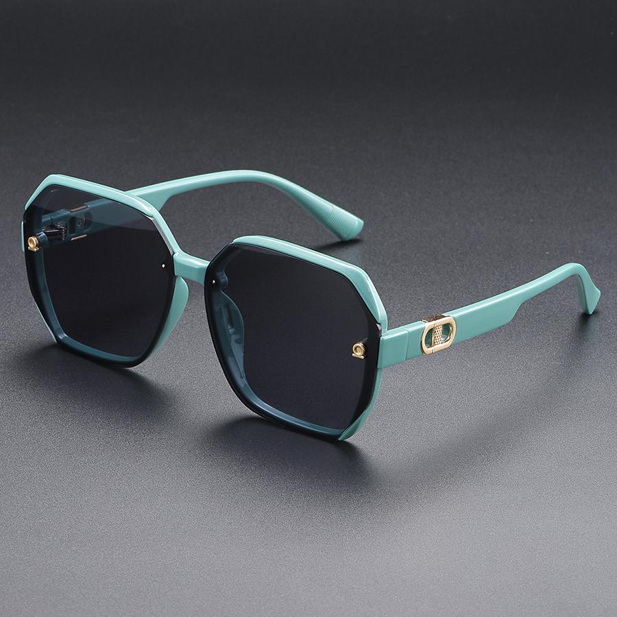 Classic Geometric Large Frame Women's Sunglasses Fashionable Elegant Decorative Eyewear Durable Gift for Special Occasions