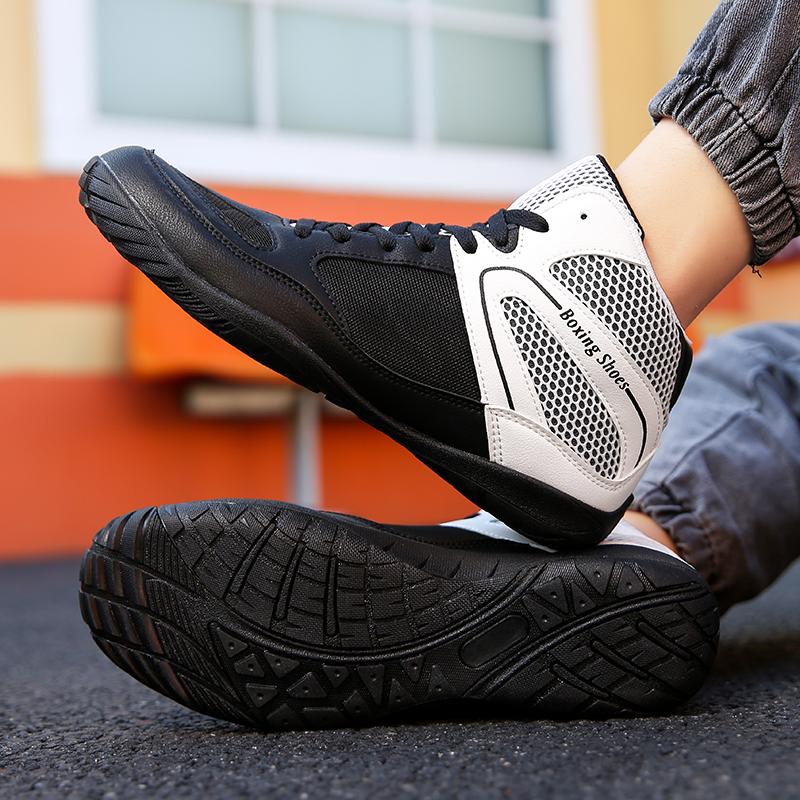 Men Boxing Shoes Classic Fighting Sneakers Brand Breathable Wrestling Shoes Women Professional Outdoor High Ankle Boxing Boots