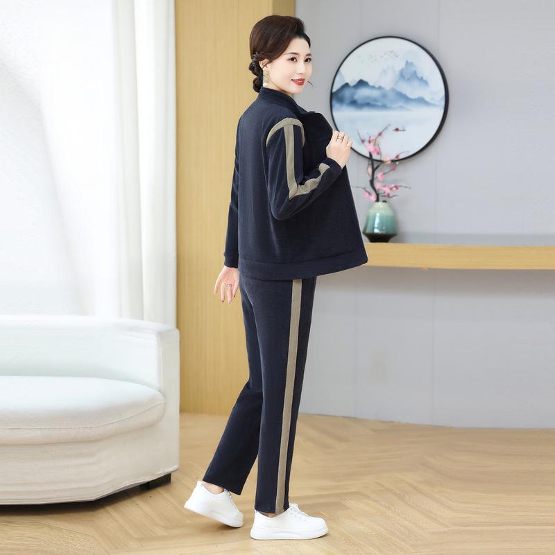 Autumn-Winter 2025 Stylish Plus Velvet Two-Piece Set for Middle-Aged Women