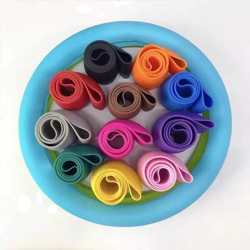 Universal Non-slip Silicone Steering Wheel Cover, Ultra-thin Soft Grip for All Seasons