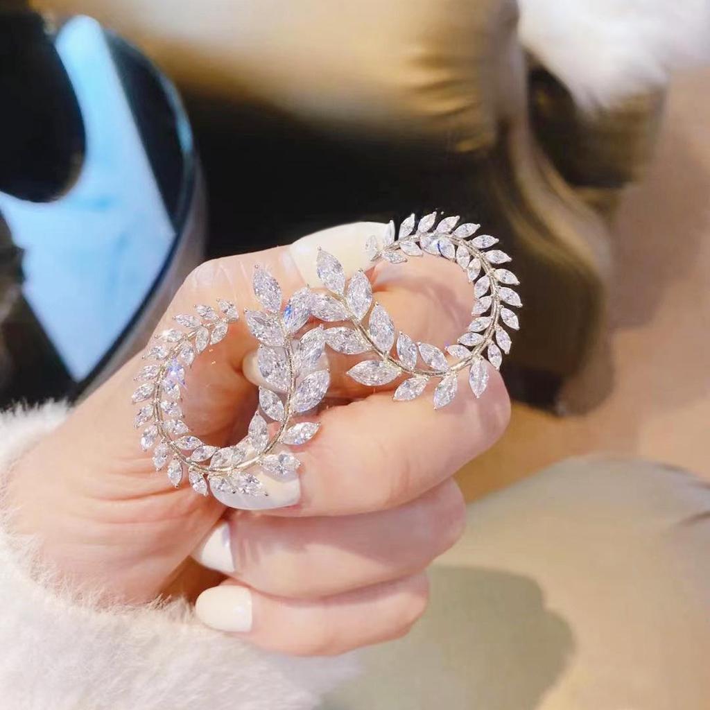 Elegant Leaf Stud & Hoop Earrings for Women - Trendy Micro-Inlaid Korean/Japanese Design with Unique Personality.