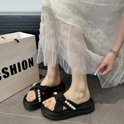 Cool Slippers Women's Summer Wear 2025 New National Style Beautiful with Skirt Platform Beach Sandals Pearl One-word Drag