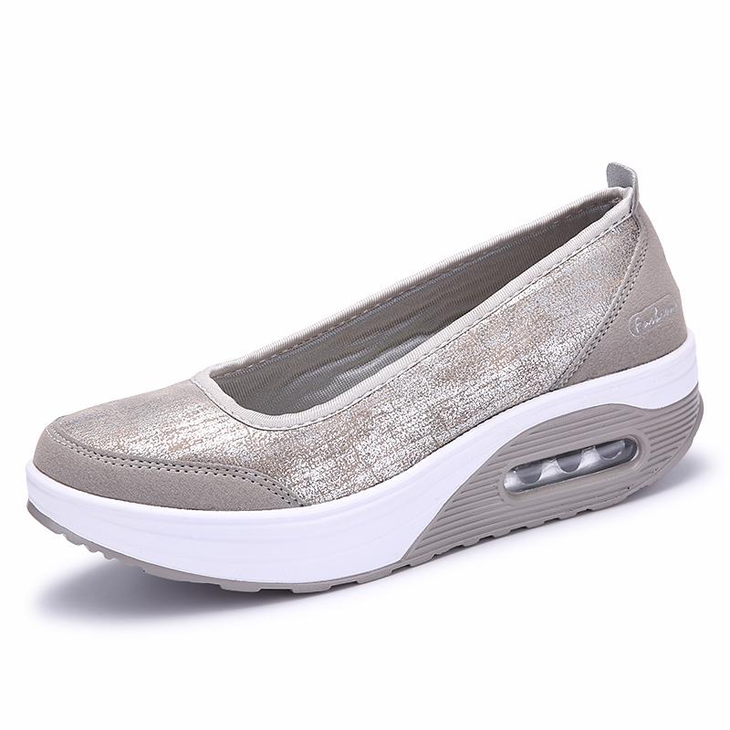 Fashion Womens Thick Soled Sandals 2025 New Comfortable Silver Loafers Tenis Feminino Casual Outdoor Plus Size Mom Wearing Casual Shoes