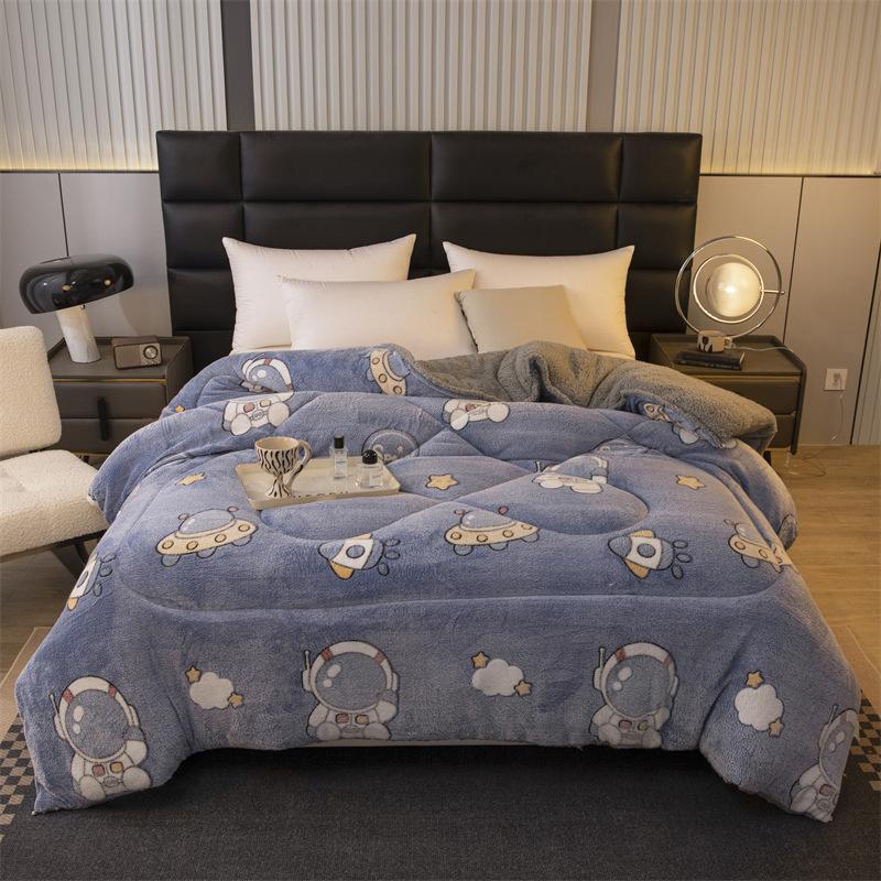 Home Textiles Quilt Comforter Soft Warm Floral Velvet Bedding Winters Use Machine Washable Suitable for Bedroom and Guest Room