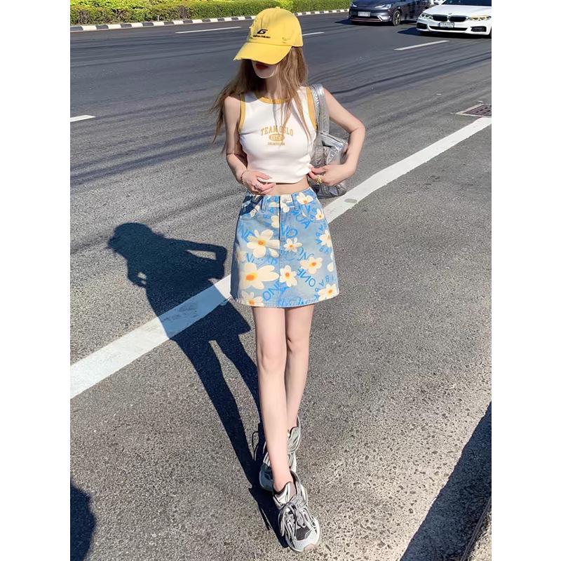 

Summer 2024 Petite Daisy Print Denim A-Line Midi Skirt 2XL