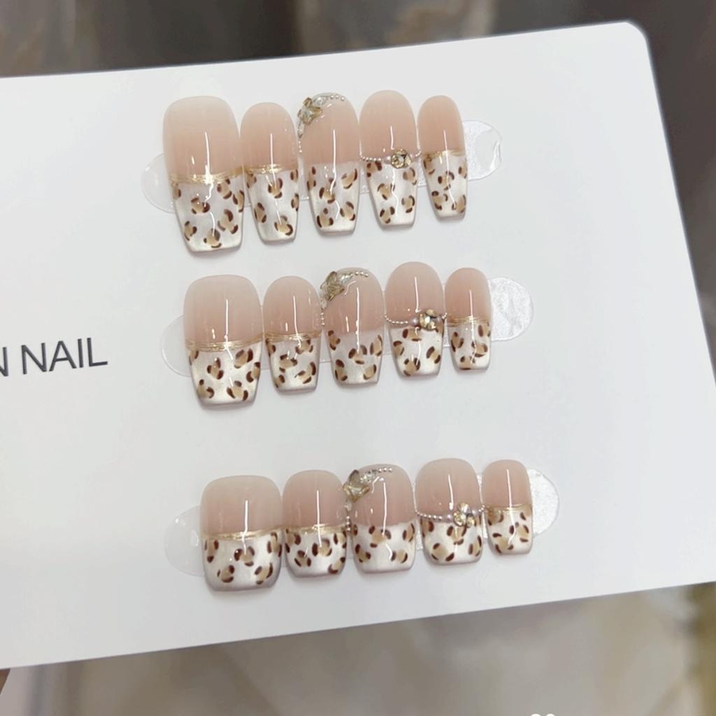 Pure Hand-made Phototherapy Wearable Nail Piece Powder Leopard Print Wearable Nail Finished Product Reusable Nail Patch