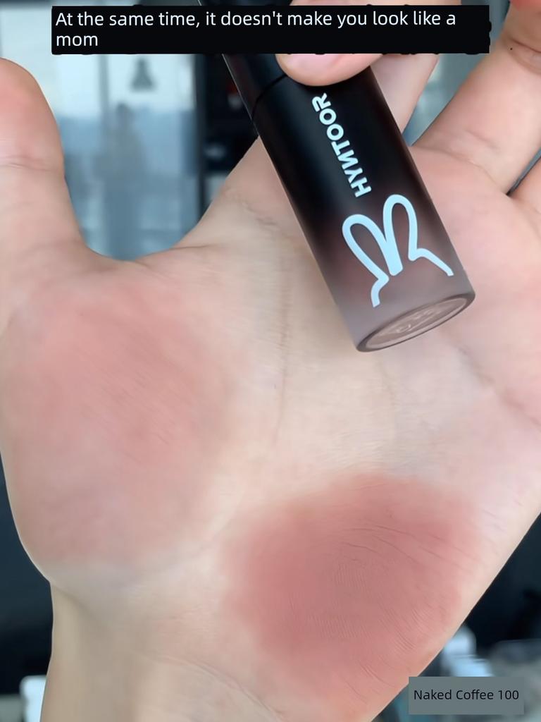 Who Understands the Value of Makeup for Men - Black Rabbit Lip Mud Nude Coffee 100 Matte Student Lipstick Low Saturation Lip Glaze