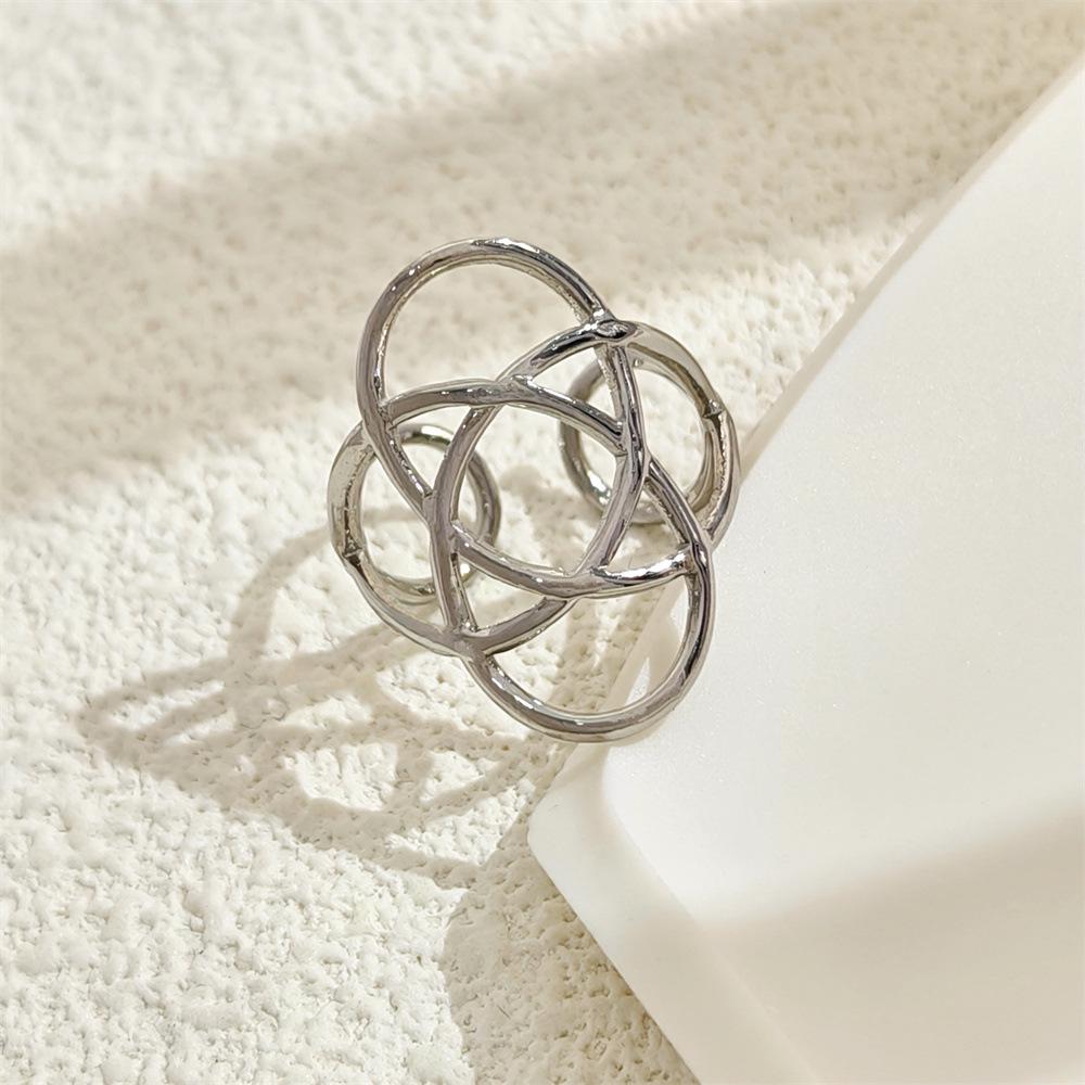 Stylish Retro 18K Gold-Plated Stainless Steel Open Ring - Elegant Titanium Steel Jewelry
