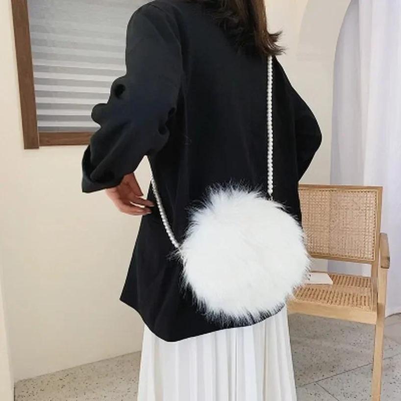 

1 Pcs New Sweet Pearl Furry Small Round Bag For Women Casual And Cute Plush Bag Fashionable And Stylish Chain Crossbody Bag білий