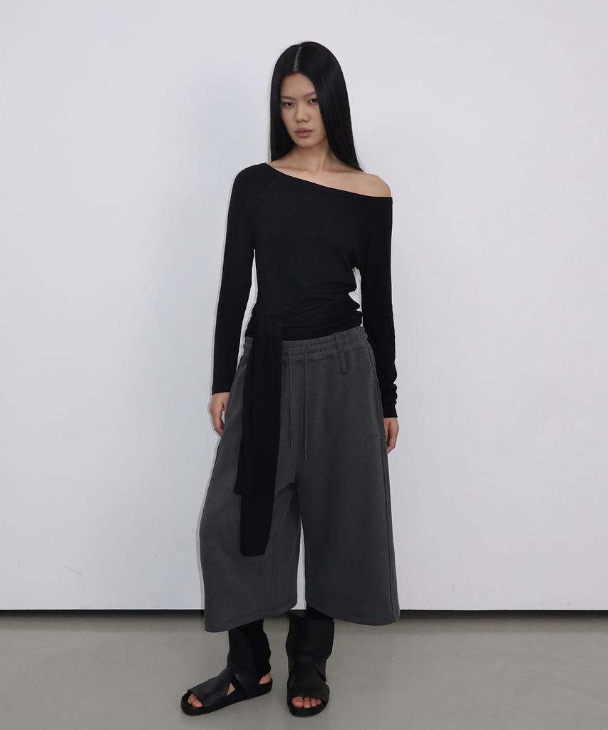 Saendeulig Pigment Bermuda Sweat Shorts_Charcoal