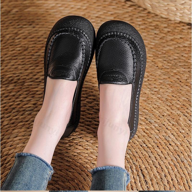 2026 Genuine Leather Loafers Women's Retro Round Toe Anti Skid Flats Woman Soft Daily Work Casual Walk Shoes Lady Zapatos Mujer