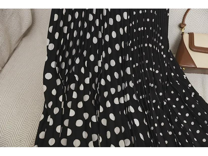 Retro Hong Kong Polka Dot Patchwork Midi Skirt: Elastic Waist, Irregular A-Line, Versatile Pleated Skirt for Women