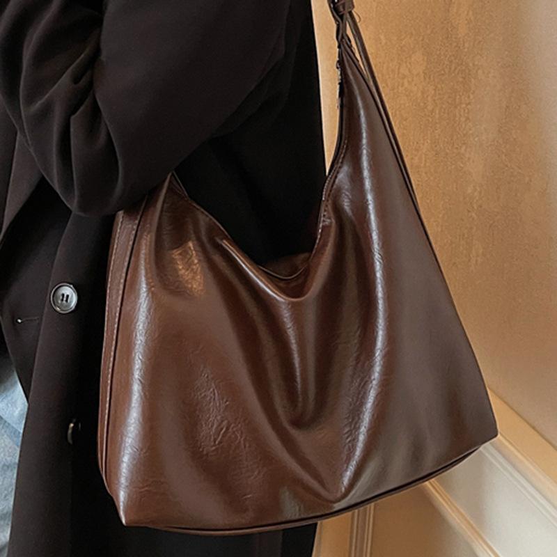 Large-capacity Commuter Handbag Fashionable and Retro Shoulder Bag Casual and Trendy Underarm Tote Bag