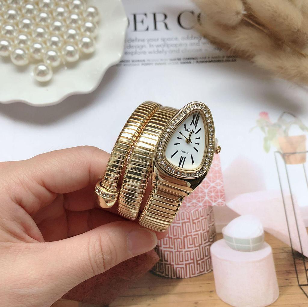 Trendy Snake-Shaped Quartz Bangle Watch for Women – Creative Bracelet Style