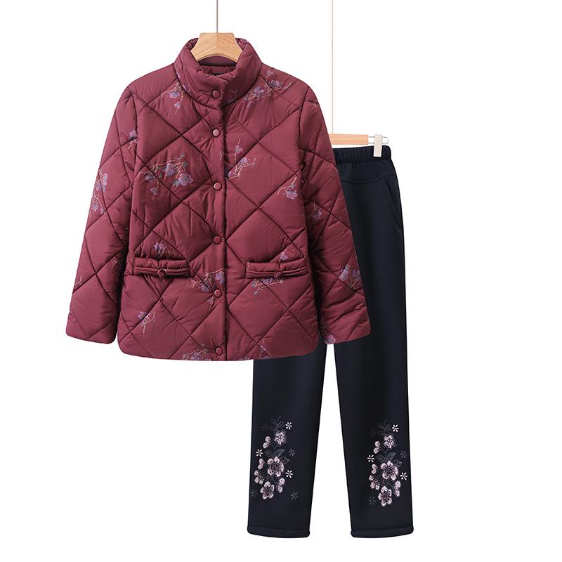 

Elderly Women s Thickened Velvet Winter Suit: Stand Collar Cotton Coat & Pants 5XL for 150-165 jin красный