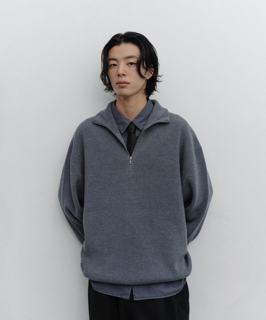 ANOTHER OFFICE Volume Half Zip-Up Knit (Pebble)
