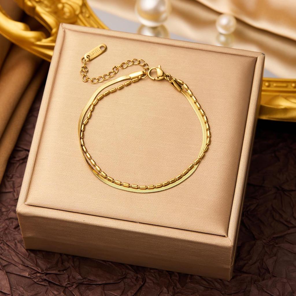 Neues Modisches Titanstahl Anlauffreies Armband für Damen - Vielseitige Europäische Stil-Trends