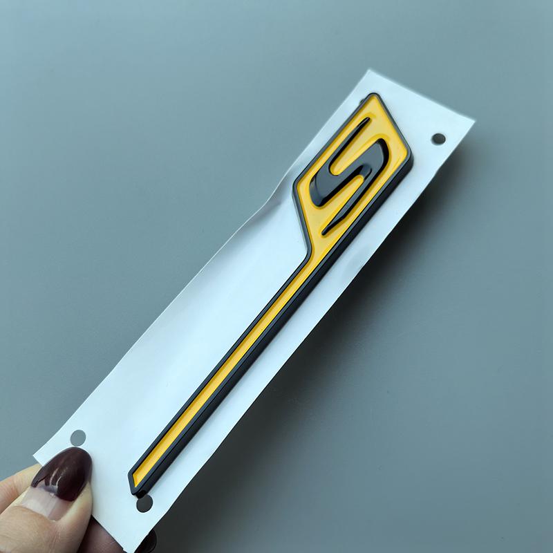 Flat Letters V8 Biturbo 4matic+ Car Emblem for Mercedes Benz AMG C43 C63 C63S W204 W205 C205 S205 W206 Fender Rear Star Sticker STUVW1