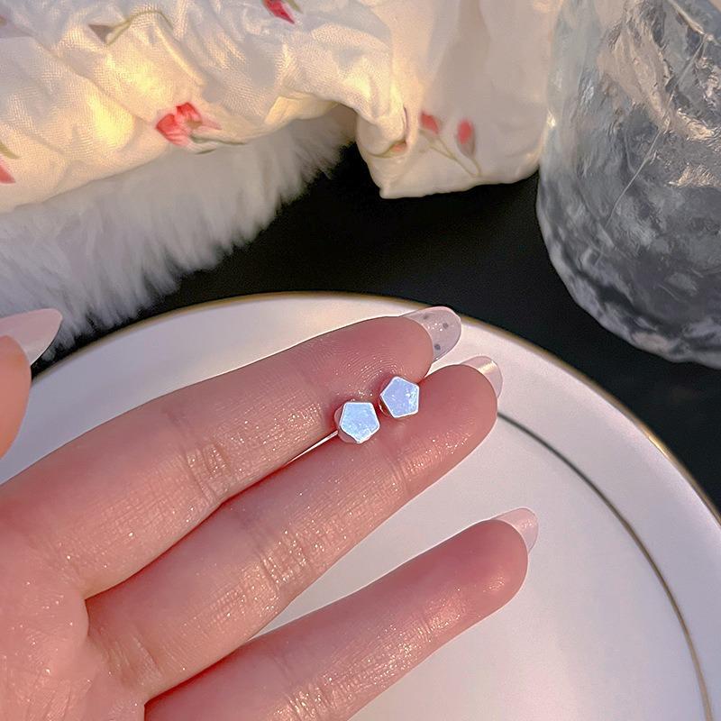 S925 Sterling Silver Ear Needles New Temperament Simple and Small Stud Earrings Women's Earrings Ear Holes Anti-blocking Earrings Jewelry