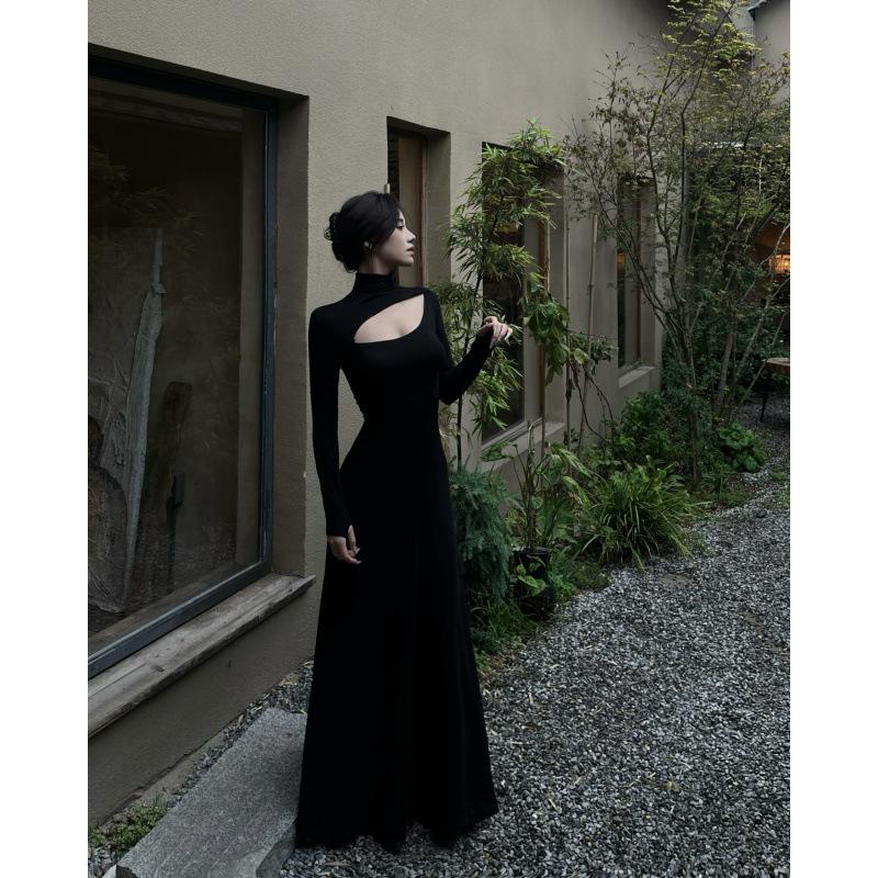 Temperament celebrity light and familiar style dress for women's autumn and winter new design sense, waist and thin inner dress