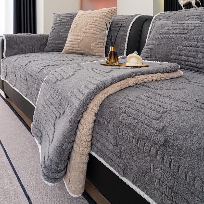 

Thick Anti Slip Sofa Cover Fabric Simple Straight Lined One-piece Leather Sofa Cushion Cover Breathable Autumn and Winter Styles 70x70cm