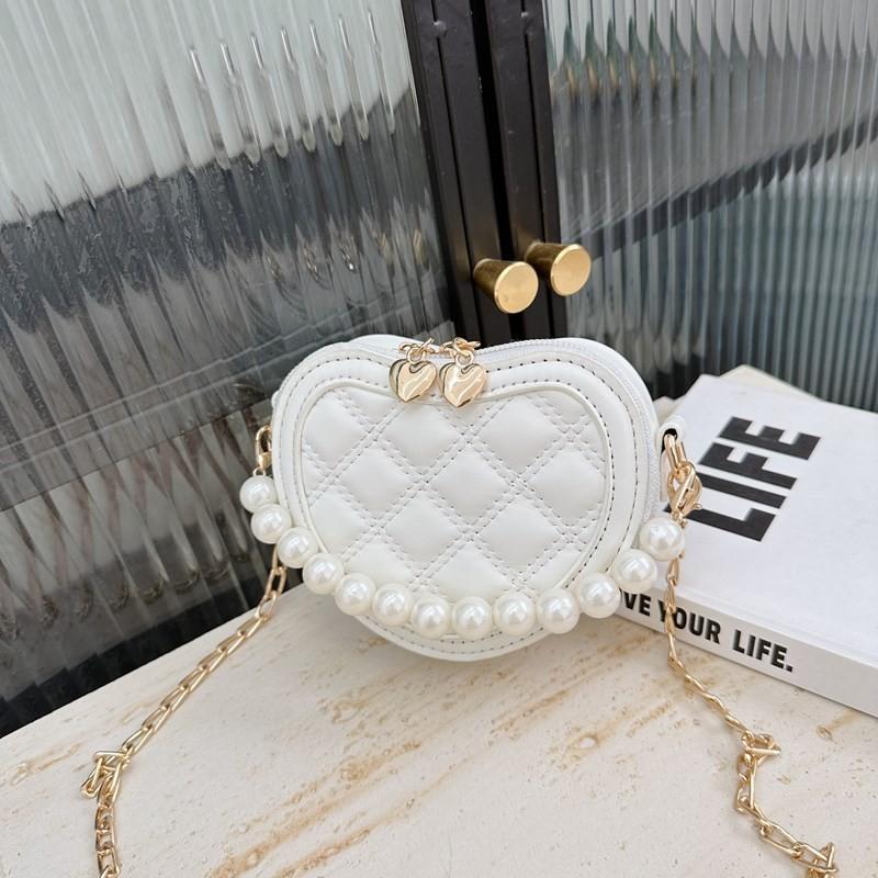 Trendy And Stylish Kids Shoulder Bag With Quilted Pattern Cute Heart For Boys And Girls