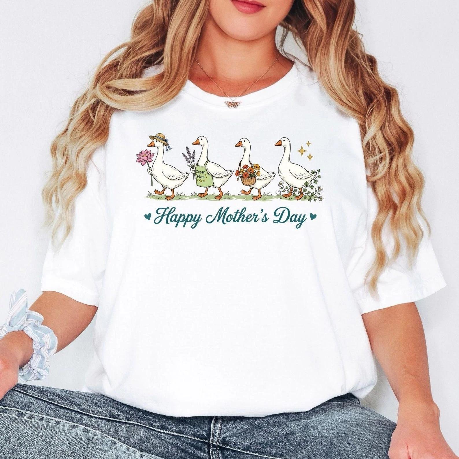 Happy Mothers Day Cute Duck Mom Family Gift T-shirt S