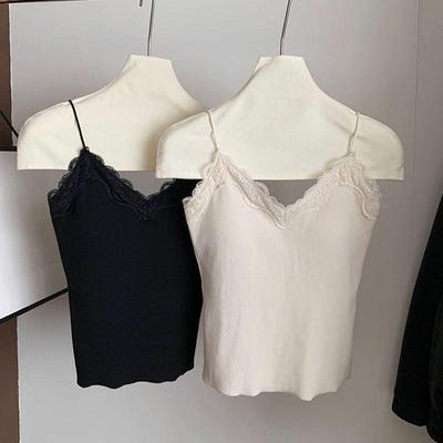 Plus-size Lace-and-lace Splicing Top with A Sexy Hottie Sleeveless Tank Top As A Base