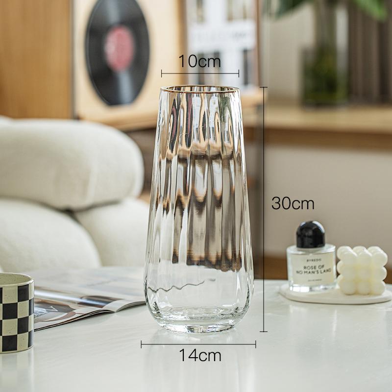 Elegant Small Glass Vase for Fresh Flowers - Perfect for Living Room or Dining Table Decor