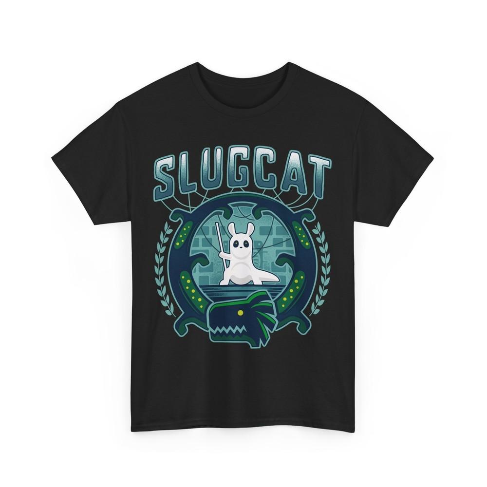 

Slugcat Emblem Unisex T-Shirt. Rain World video game. Gaming Tee. Gamer. Lizard. 4XL