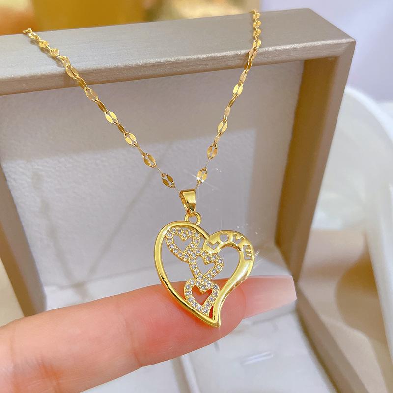 Titanium Steel Chain Love Light Luxury Banquet Wedding Necklace Women'S Versatile Collarbone Chain Titanium Steel Chain