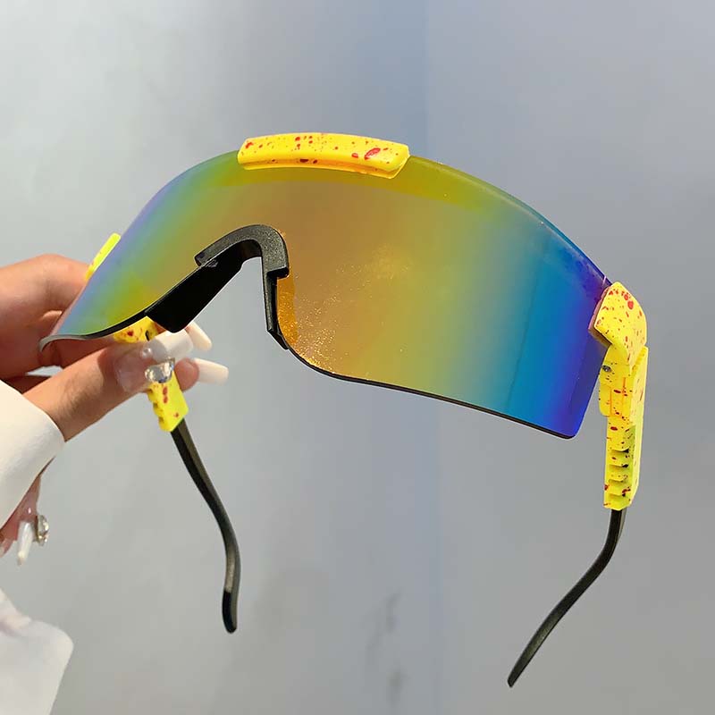 Oversized Sports Sun Glasses  Wrapped Round Mirror Outdoor Cycling Goggle Trendy Futuristic Punk Sunglasses for Men