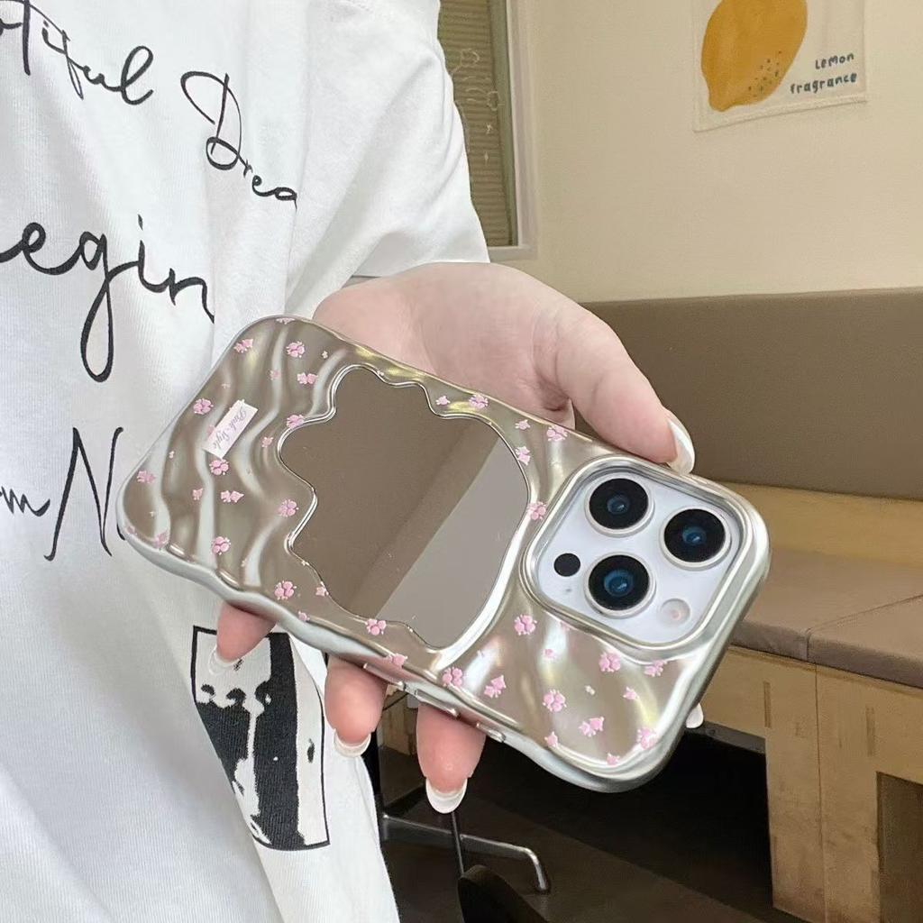 Pink floral electroplated wave mirror is suitable for Apple 17/15/iphone13pro Huawei makeup mirror mobile phone case.