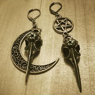 Asymmetrical Crow Skull Pentagram Design Dangle Earrings Retro Punk Style Alloy Jewelry Halloween Club Accessories