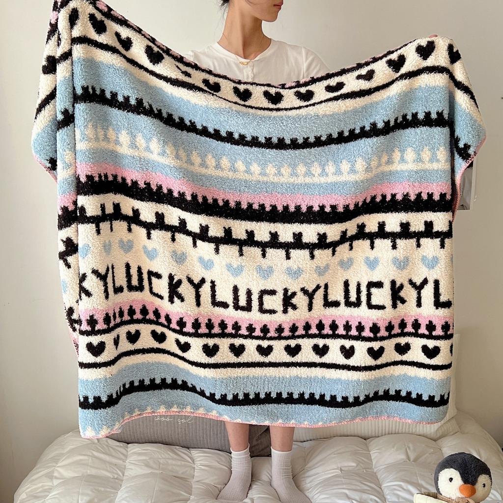 Half fluffy blanket, office nap shawl blanket, warm nap cover blanket, convenient to carry and keep warm