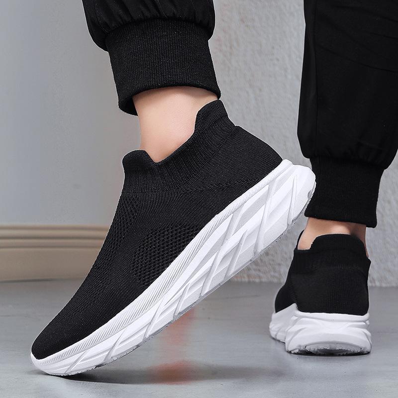 New men's large size fly-woven casual sports shoes soft-soled walking shoes thick-soled support