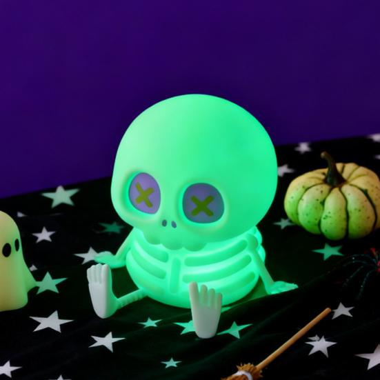 Skull Silicone Night Light with USB Charging Cute Spooky Bedside Lamp for Kids 2-Level Dimmable Soft Squeezable Fun Sensory Toy Lamp for Boys Girls