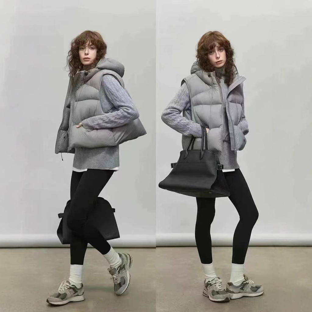 Autumn and winter new soft puffs fluffy hooded goose down vest women's light sleeveless vest loose vest jacket